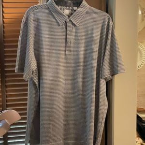 Beautiful gray/ white pattern mens knit shirt.  Size XL, never worn.  Very nice